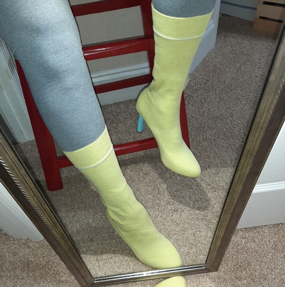 🙌BOGO🙌$18🙌NEW CAPE ROBBIN SOCK BOOTS